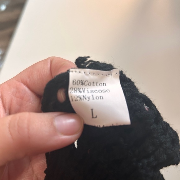 knitted net shrug - Picture 2 of 3